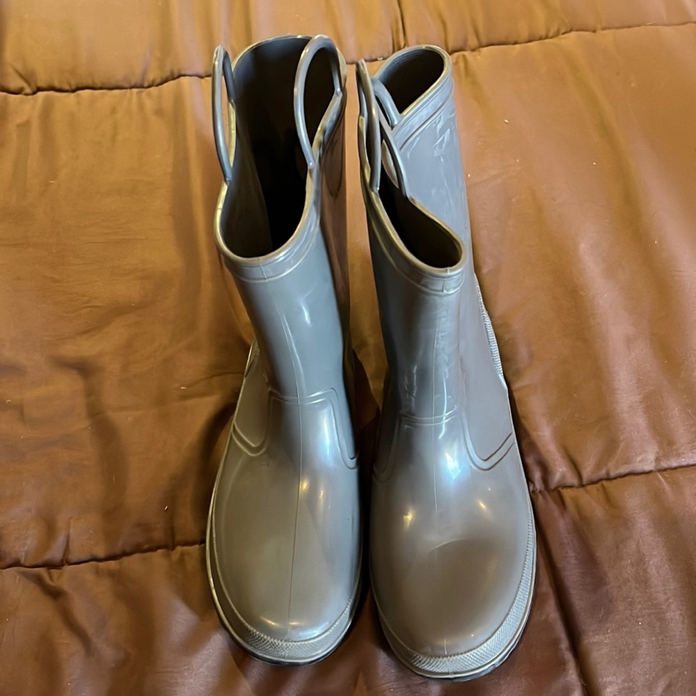 Kids rain boots